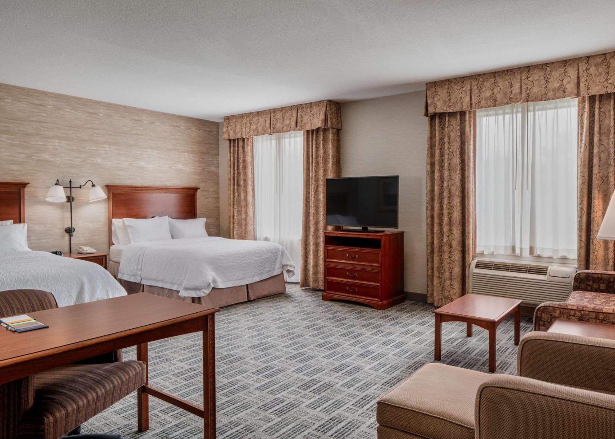 Hampton Inn & Suites Grove City Exterior photo