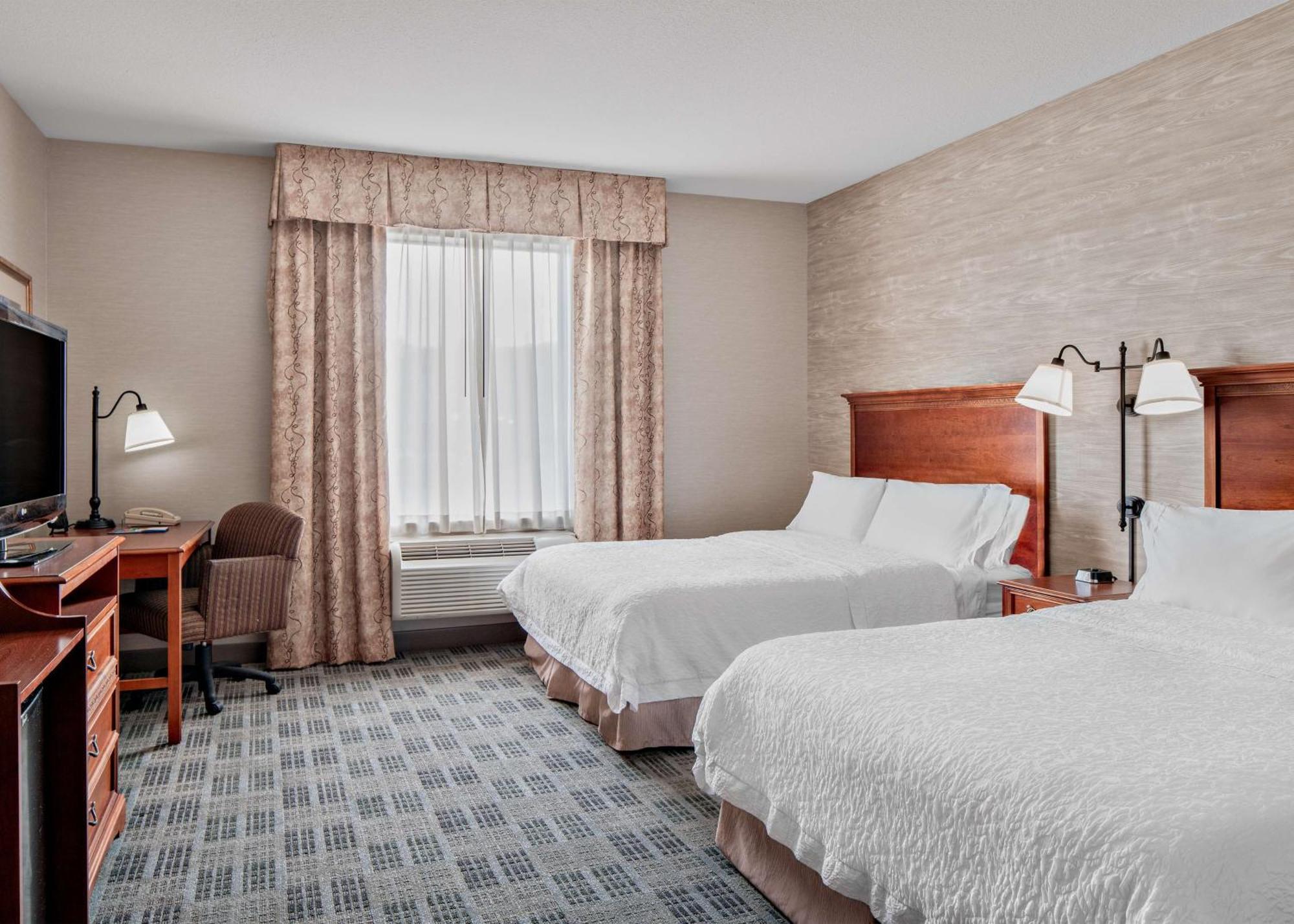 Hampton Inn & Suites Grove City Exterior photo